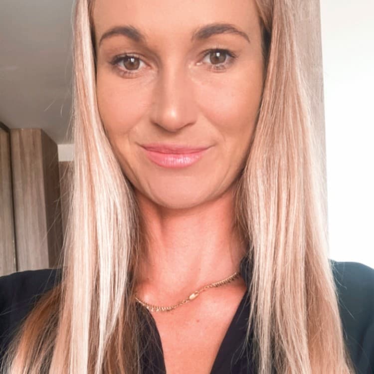 Caitlin O'Connor-Veth