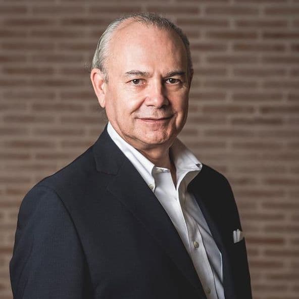 Eduardo Diez-Hochleitner R.